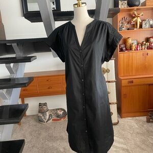 Cotton Gap Black Dress Short Sleeves (Comes with a belt)